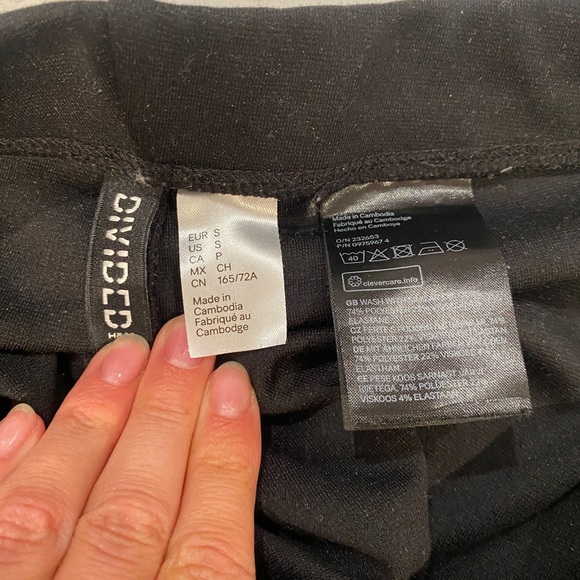 Black flare pants - Picture 4 of 4